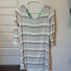 Eiffel Designs Striped Gray and White Women's Top With Bow On Back Size Large
